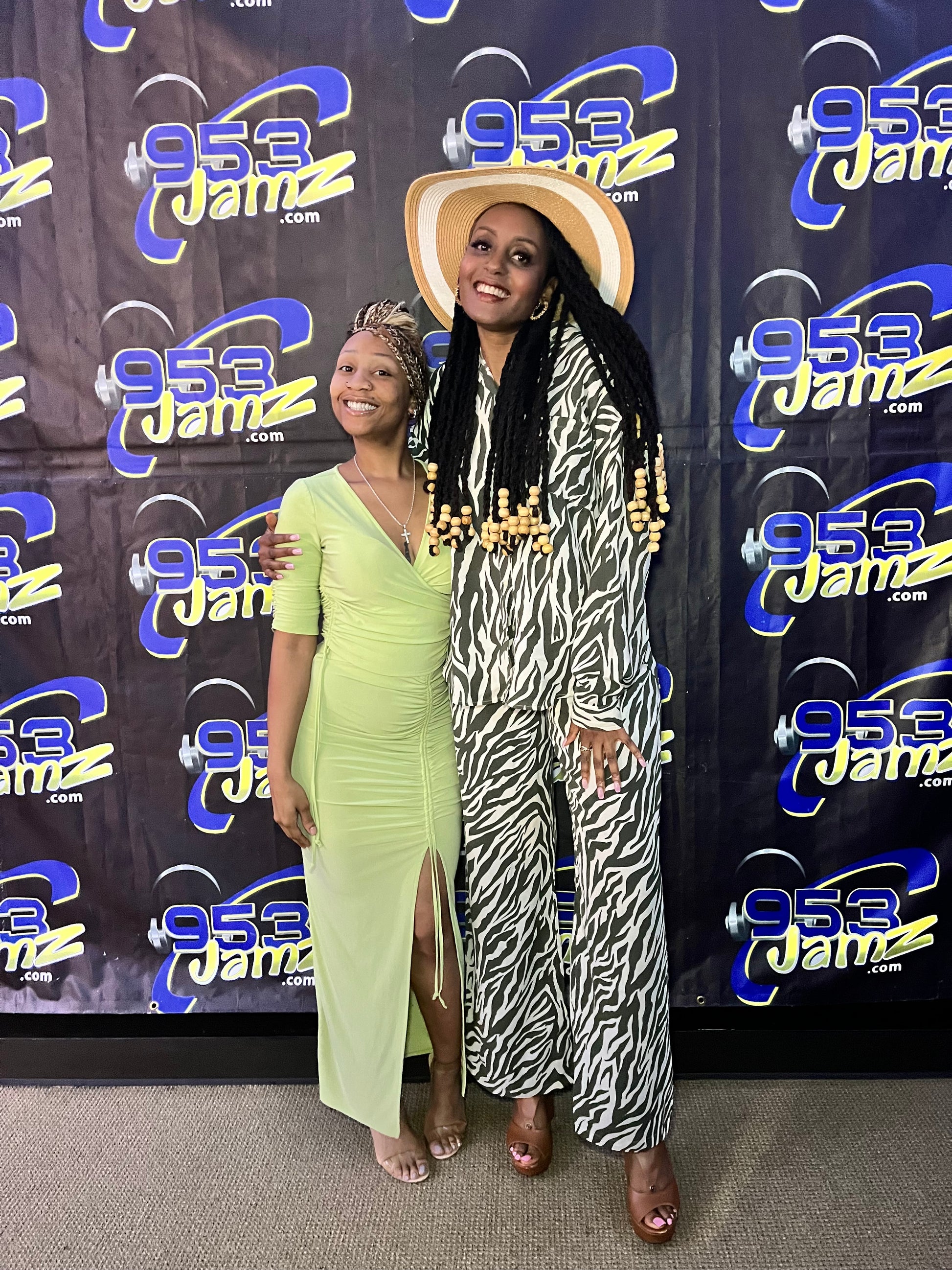 Interviews With Dee Moniquee