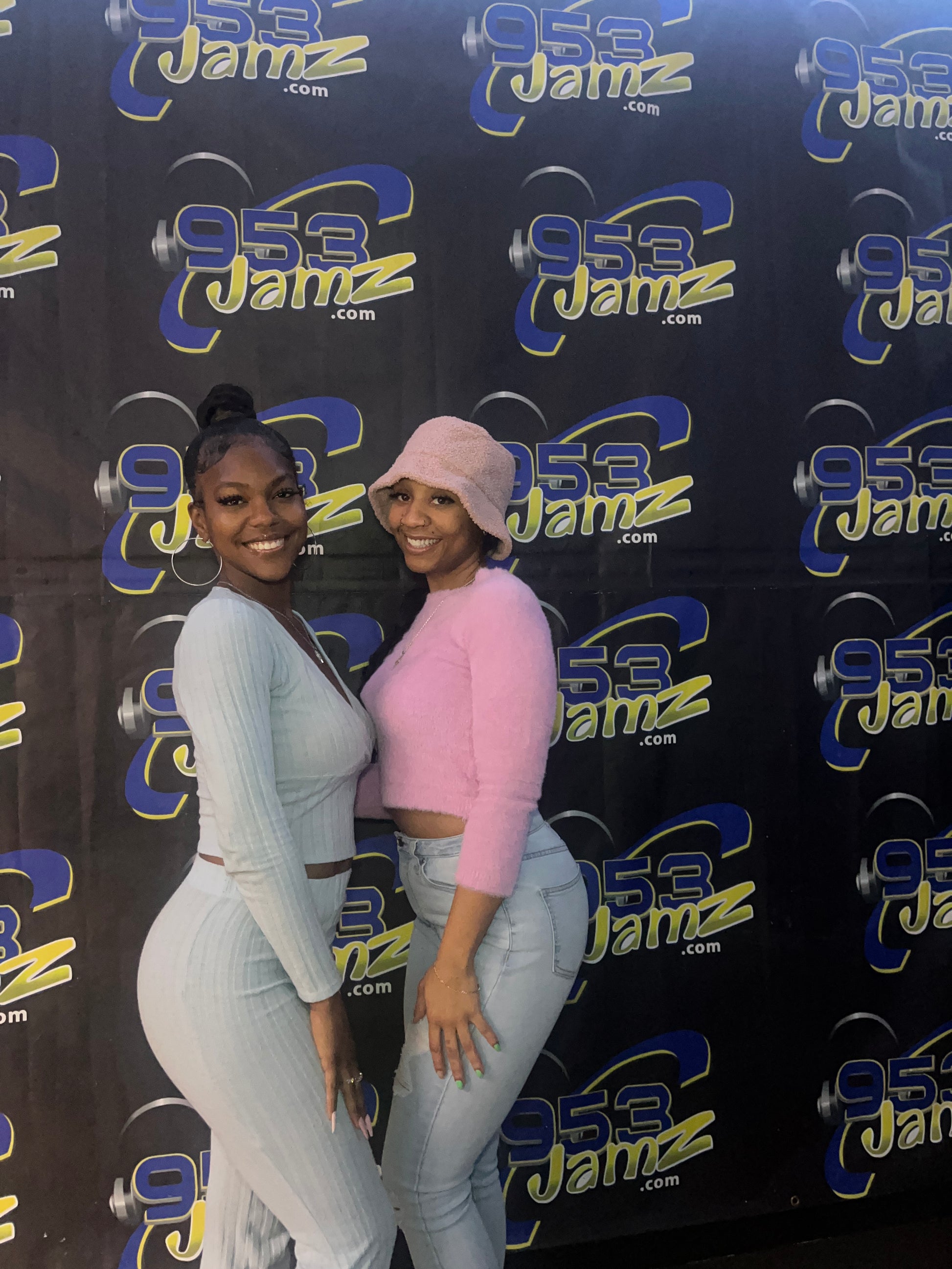 Interviews With Dee Moniquee